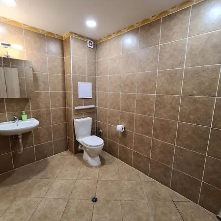 Sunlight Delight - Underground Parking Included In The Price Apartamento
